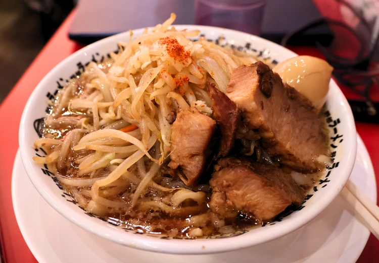 「野郎ラーメン」に女一人で乗り込んできました。【喜色満麺】_1