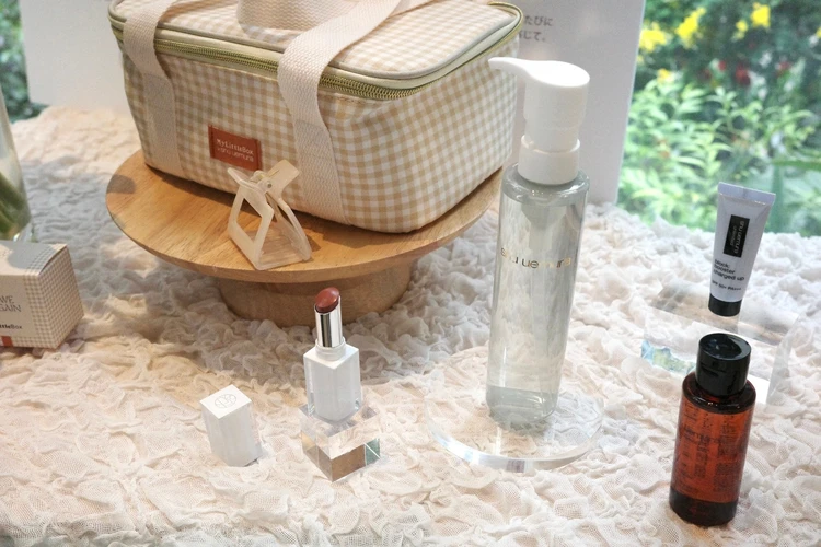 【My Little Box】shu uemuraとのコラボが豪華すぎる！春の特大号をレポ_1