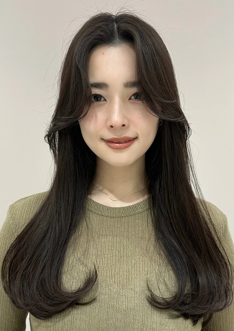30代ー40代髪型・ロングの正面