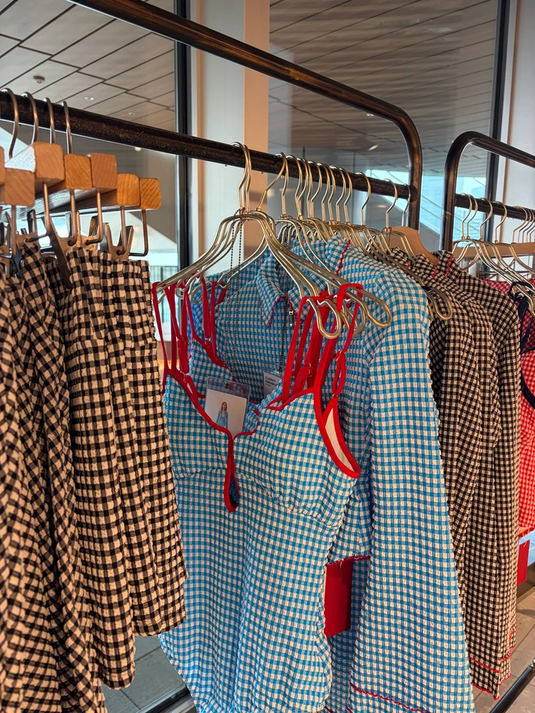 タイ発水着ブランド「APRILPOOLDAY」で洋服感覚の水着を_9