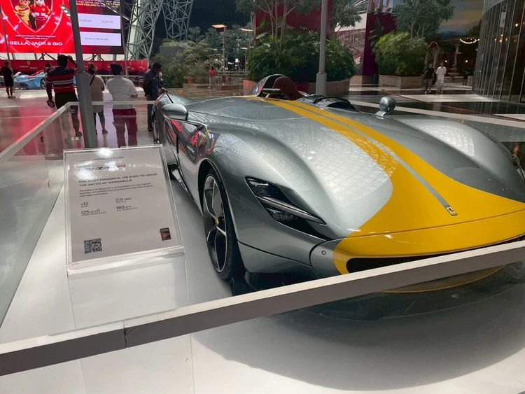 【ドバイ旅行記】フェラーリワールド・アブダビ体験レポート ~子連れでも楽しめる世界最大級の屋内テーマパーク~_2