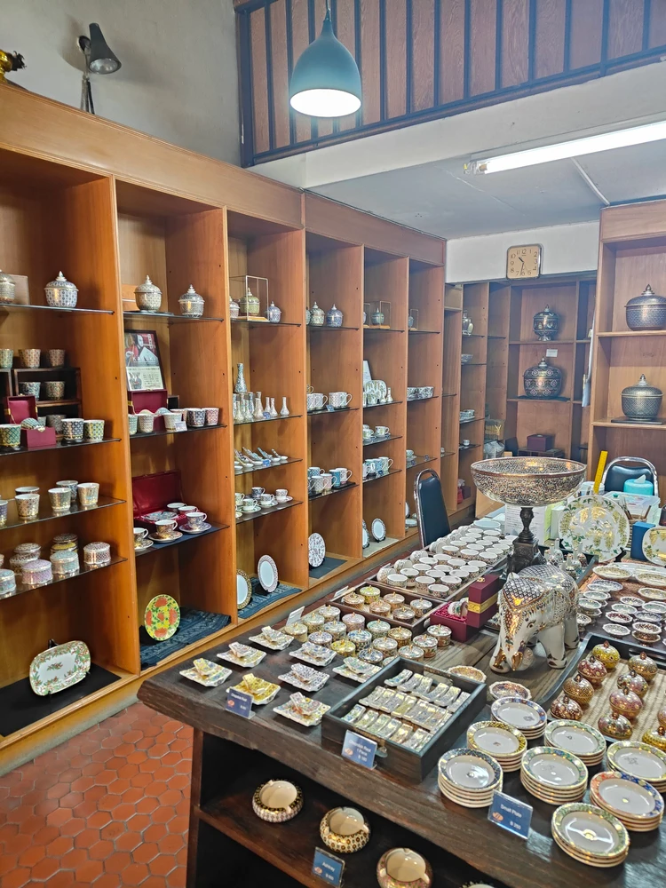 タイ・イセキュウ　店内