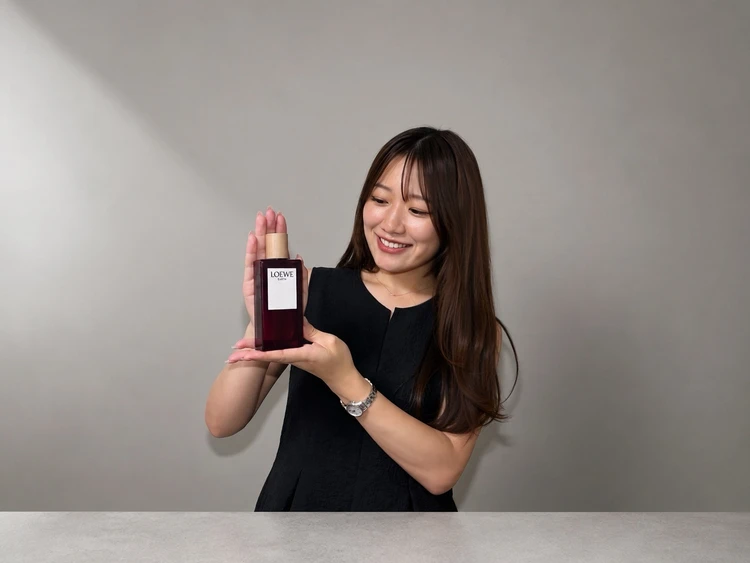 甘すぎないフローラル×ムスク。ロエベ「アース オードゥ パルファム」を愛用中 #愛用香水_3