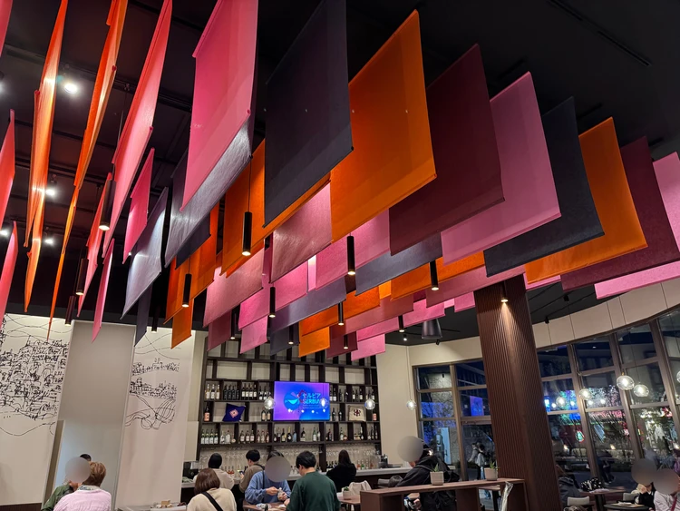 セルビア館 海外パビリオンレストラン 大阪万博 大阪関西万博