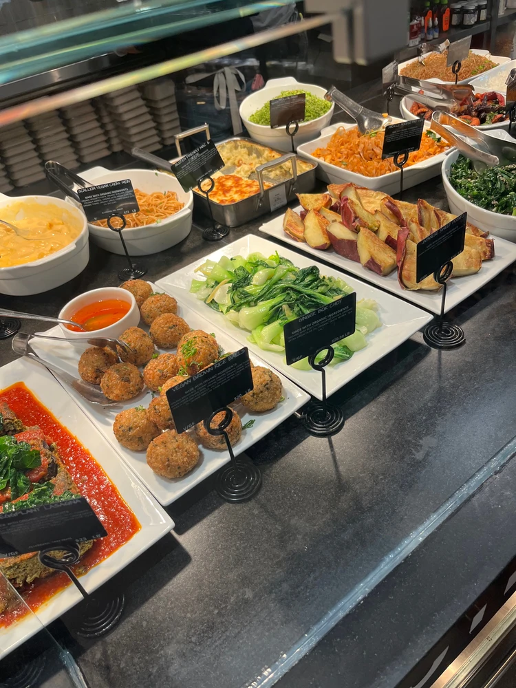 【ロサンゼルス】話題の高級スーパー"EREWHON(エレウォン)"に行ってみた!購入品&店内レポ_8