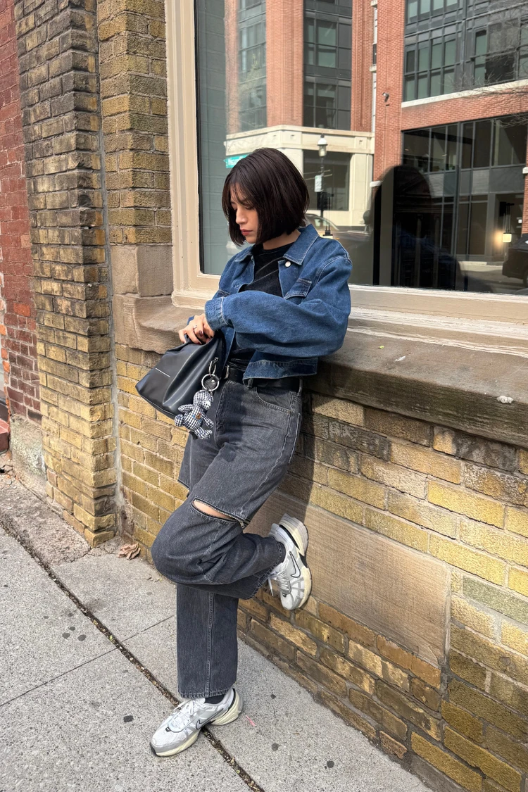 結局これしか履いてない!大人が頼る【シルバースニーカー】_2