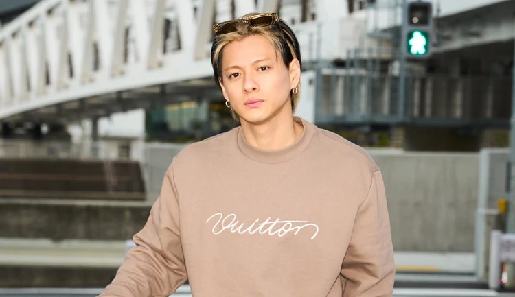 平野紫耀さんがパリへ!「ルイ·ヴィトン」をまとい空港に登場!