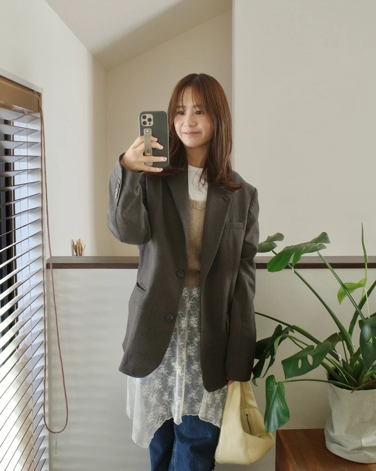 レーススカートは巻く。マンネリ打破&体型カバーを叶える大人のレイヤード術_1