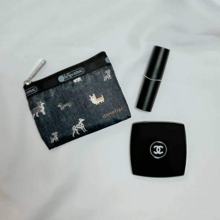 BAILA付録レスポートサック小さいポーチ収納例（リップ、ミラー）