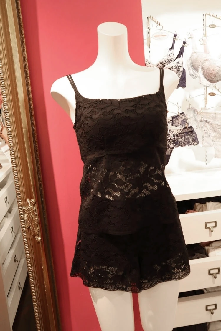 BRADELIS New York ブラデリス　ニューヨーク　表参道　フィッティング　体験　補整下着　育乳　ノンワイヤー　つけ心地　感想