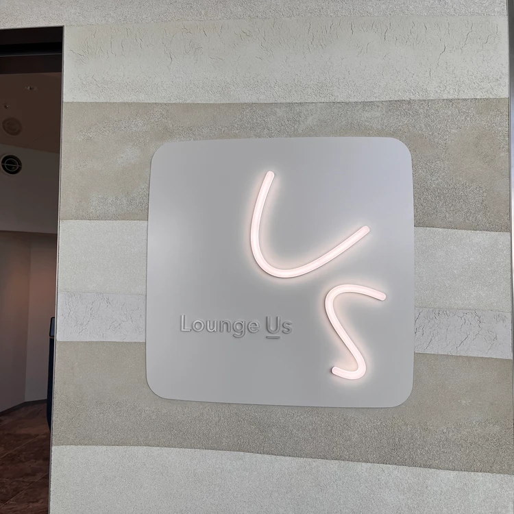 10月1日オープン！羽田空港第2ターミナルに新ラウンジ「Lounge Us」レポート！場所・対象カード・内部を詳しく紹介_1