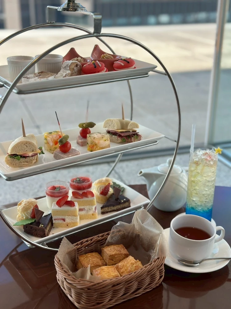 小田急ホテルセンチュリーサザンタワーのクリスマスアフタヌーンティー