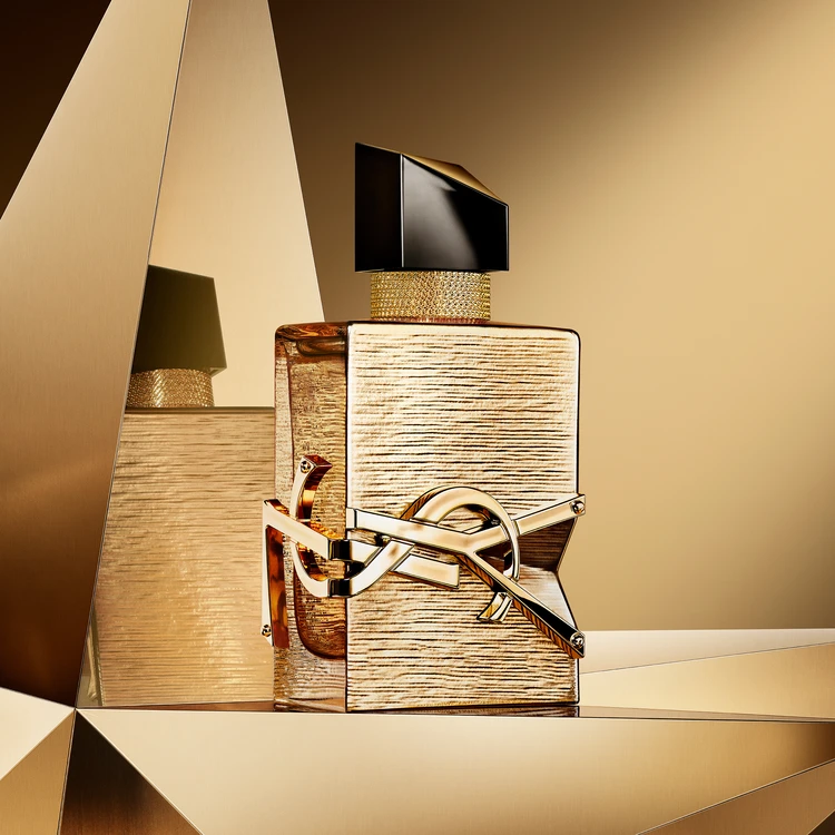 クリスマスコフレ 2025 YSL リブレ オーデパルファム バニラ クチュール 50mL ¥22000(2025年10月24日全国数量限定発売・2025年10月15日公式オンラインブティック・表参道フラッグシップブティック先行 数量限定発売) *2025年10月17日全国予約