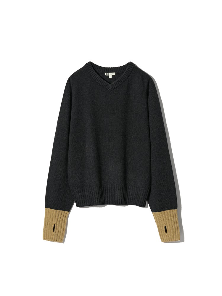 3D Vネックセーター￥3990
