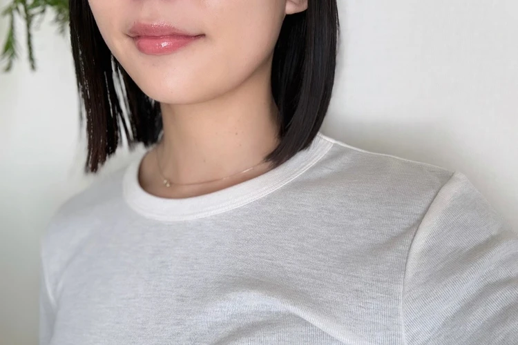 rom&nd S01 ピーチスパークル スウォッチ 唇使用イメージ