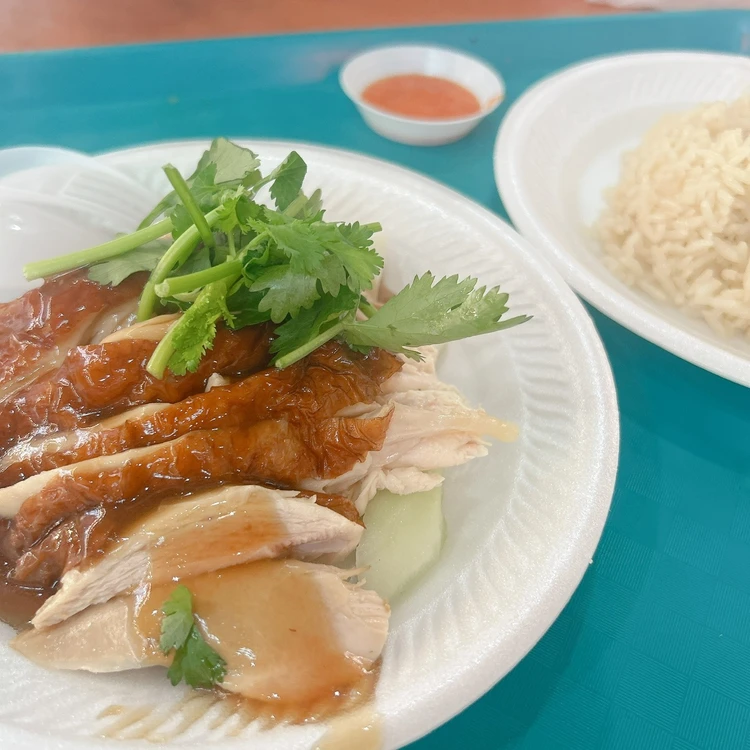 シンガポール旅行「マックスウェルフードセンター 天天海南鶏飯」