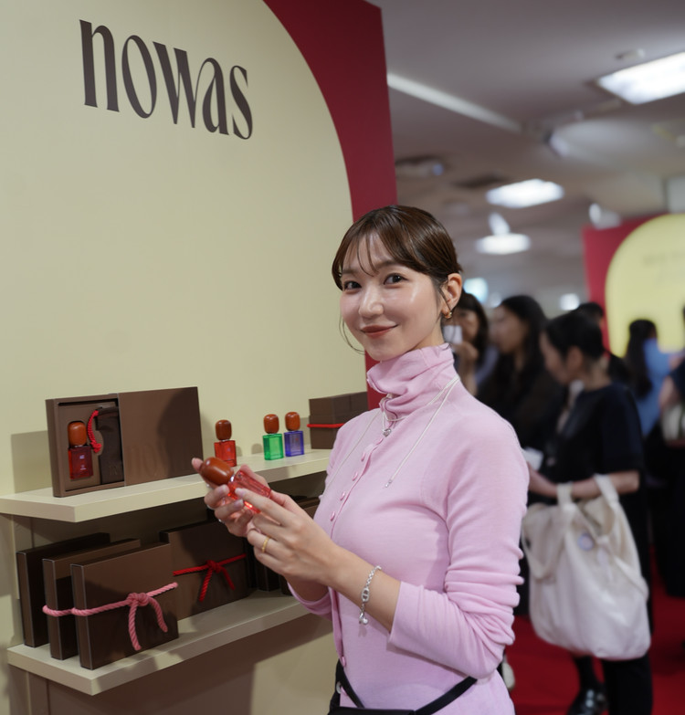 サロンドパルファン　ナワズ　nowas