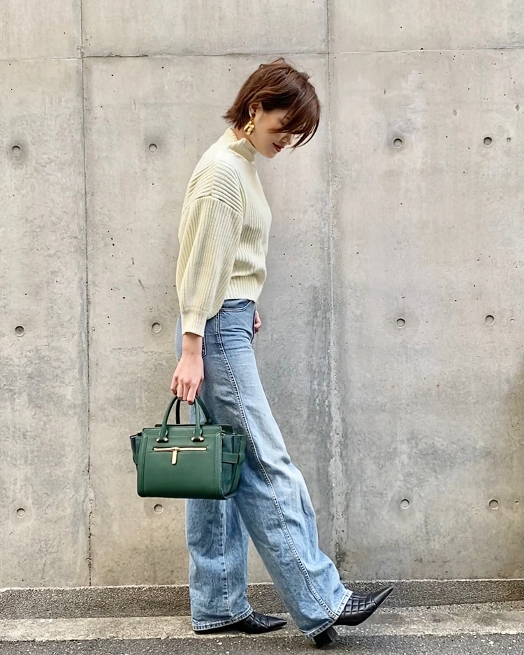 いつもと違うシンプルコーデの楽しみ方_1