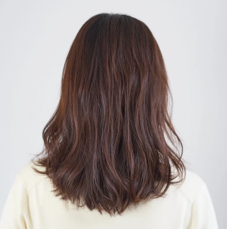 30代ー40代髪型・ミディアムのバック