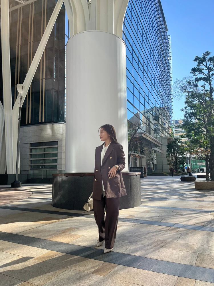 【TONAL×貴島明日香】ブラウンカラーのマルチセットアップでオフィスカジュアルコーデ♥_1_1