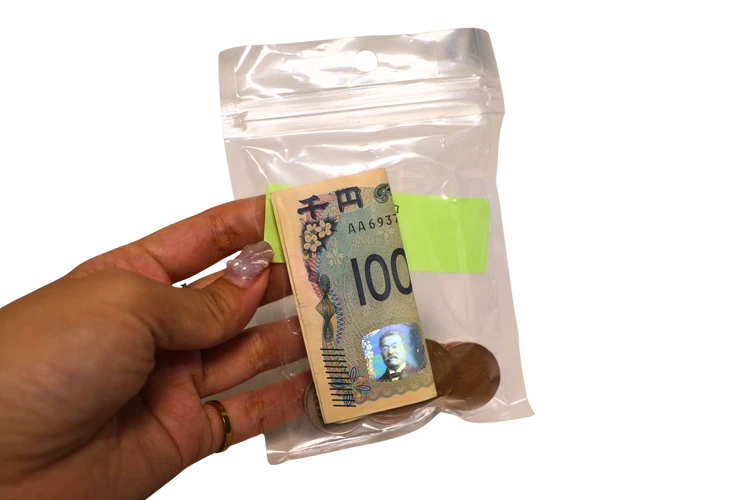 100均で1000円！私の防災ボトル中身リスト｜女性に必要な最小限持ち歩きグッズ_5