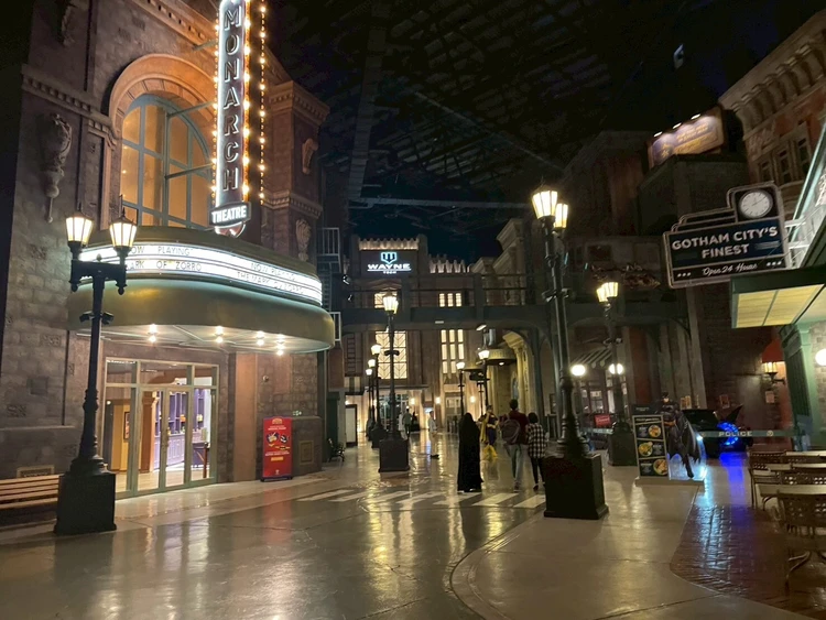 【アブダビ旅行記】ワーナーブラザーズ・ワールド・アブダビで映画の世界へ_3