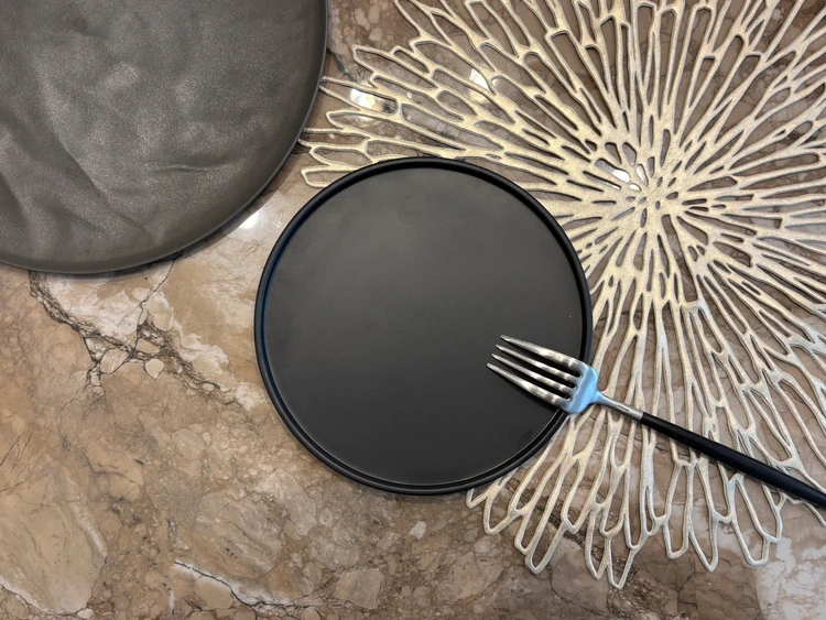 割れないのに高級感。日常の負担を減らすタフな美食器たち」_5