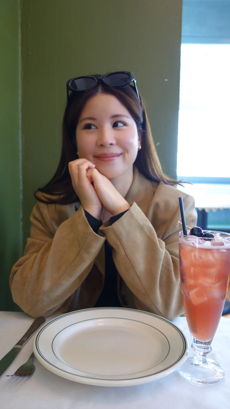 大人カジュアルに映える。Gentle Monsterのブラウンオーバルサングラスコーデ5選 #ファッション部_4_1