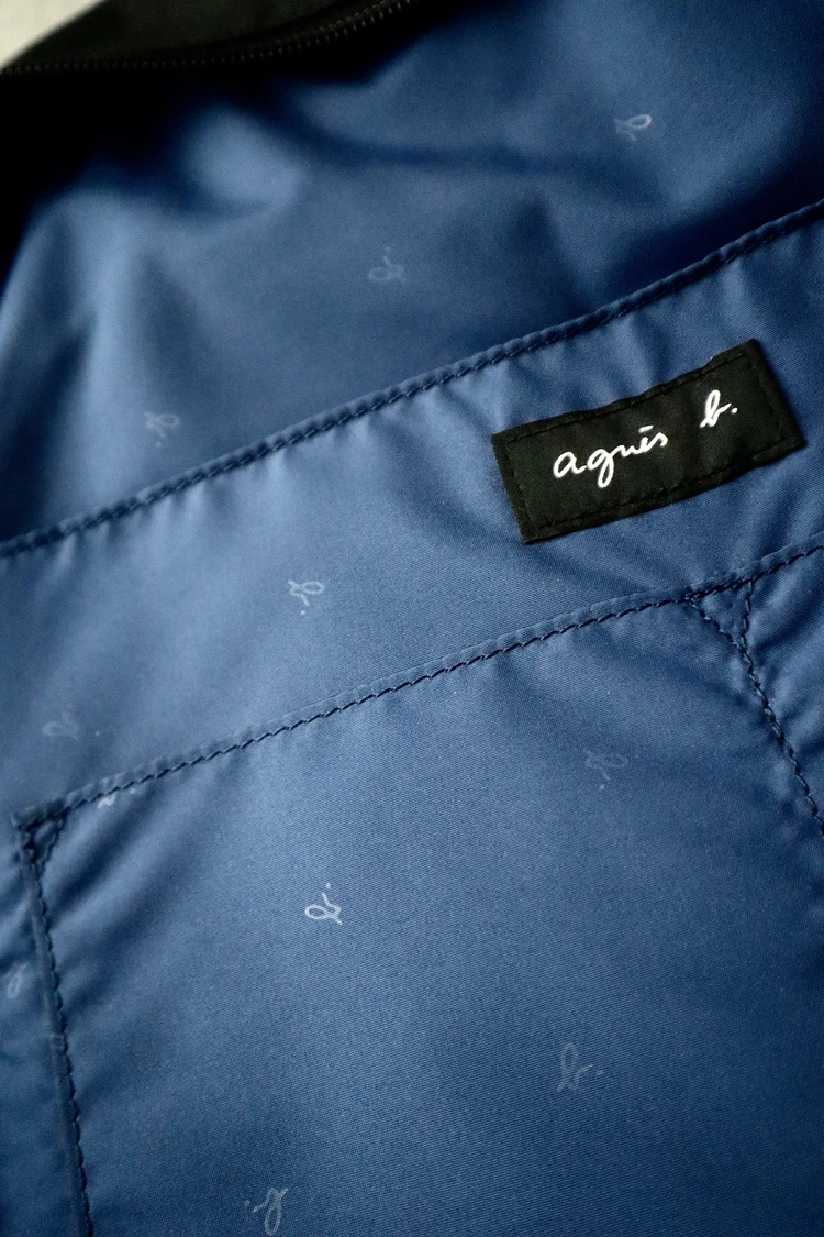 アニエスベー　agnès b.　ナイロン　バックパック　黒　リュック　通勤　30代　おすすめ　裏地　ブルー　ロゴ