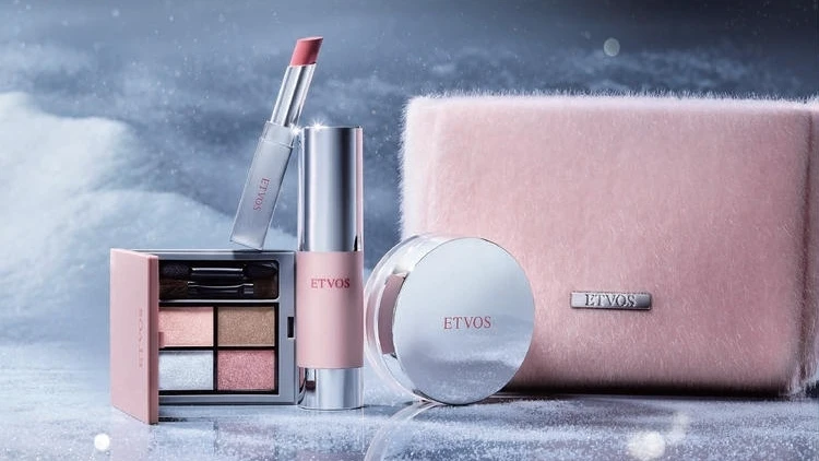 敏感肌の味方【エトヴォス】ホリデー限定コスメでつくる冬の愛されピンクメイク