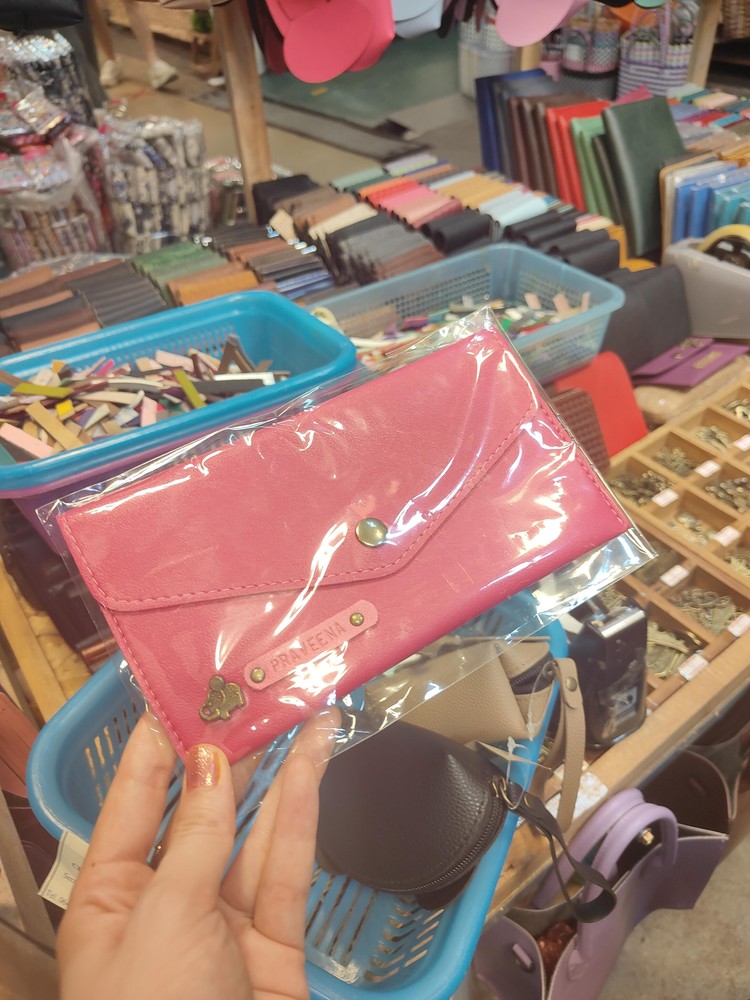 革製品 名入れ タイ お土産