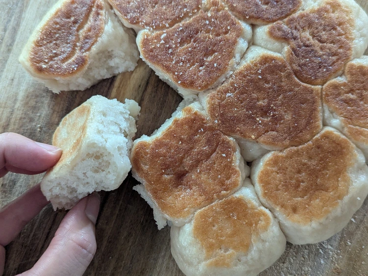 最近ハマっている米粉ちぎりパン