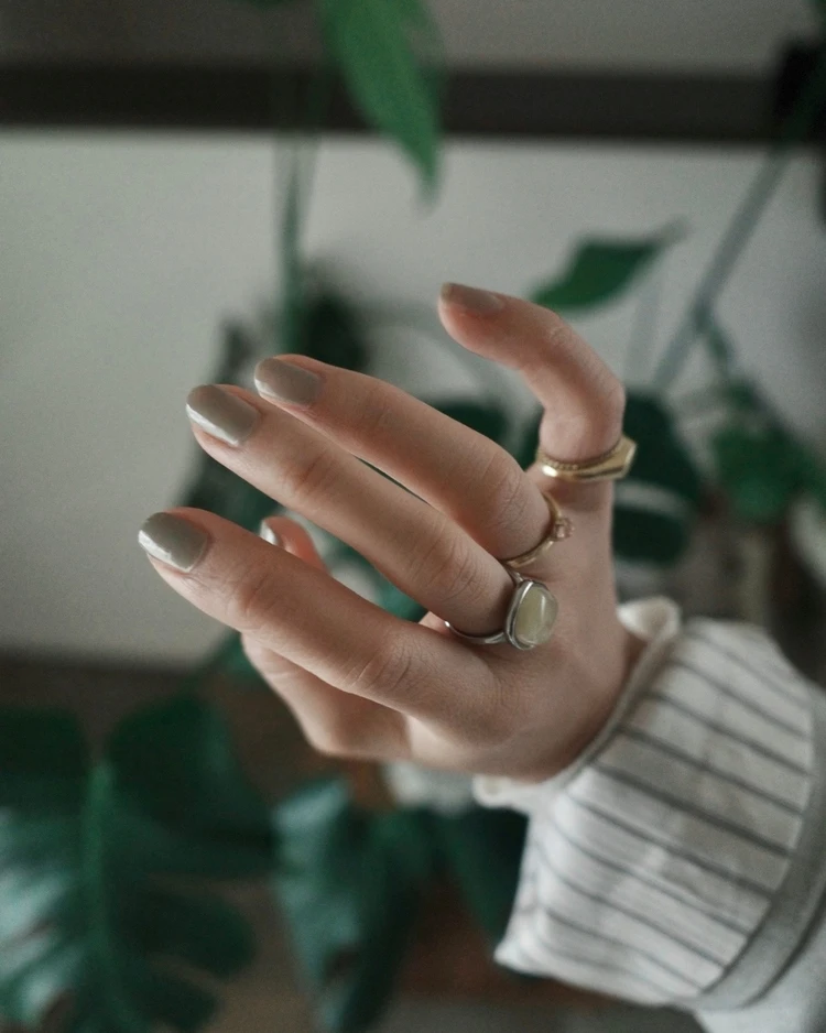 春を彩る自宅ネイル｜THREEのニュアンスカラーで大人の春ネイル_3