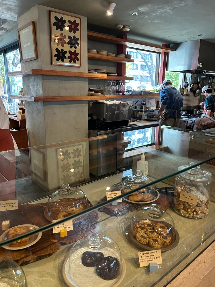 人形町 「Parklet Bakery（パークレット ベーカリー）」の内観