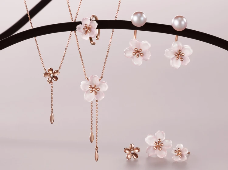 【スタージュエリー】春を呼び込む桜シリーズ「SAKURA 2026」、近沢レース店のタオルハンカチセットで登場