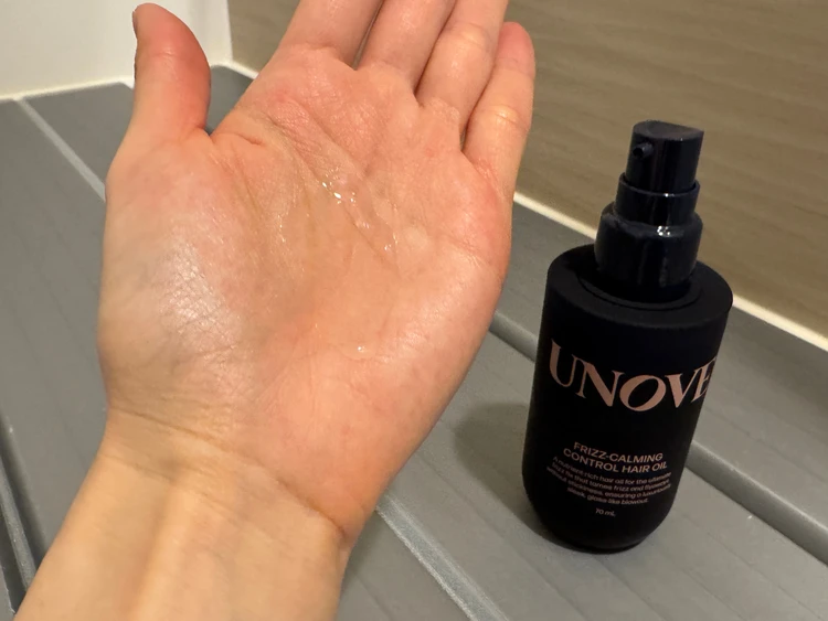 UNOVEヘアオイル　アノブヘアオイル