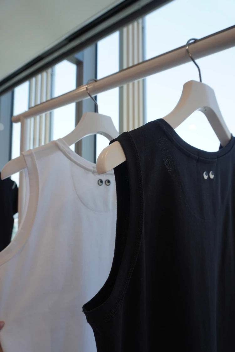 【明日発売】UNIQLO x ANYA HINDMARCH_4