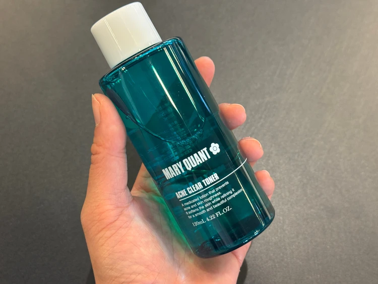 アクネ クリア トナー　マリークワント