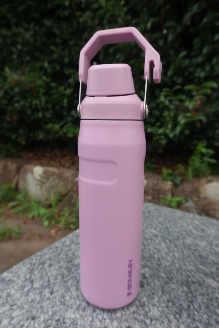 【STANLEY（スタンレー）水筒レビュー】アイスフロー24oz＆クエンチャー40ozを2年使った正直な感想_1_1