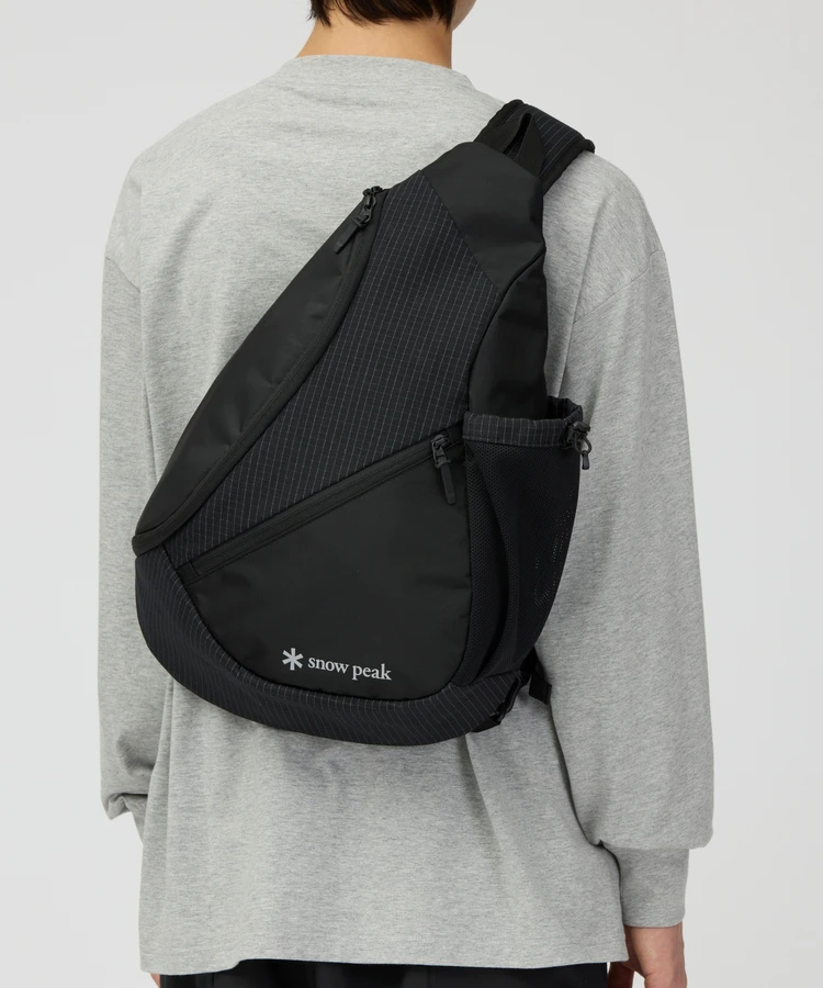 Grid Sling Bag￥22000