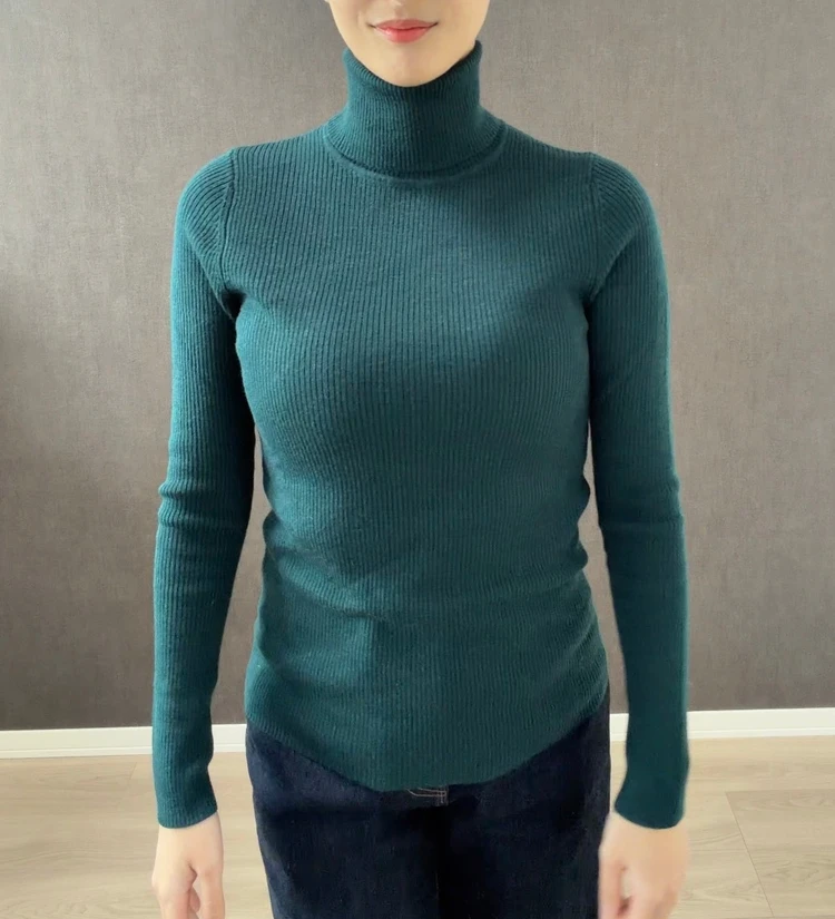 【UNIQLO】メリノリブタートルでつくる、イエベ秋の極寒カラーコーデ3選_2