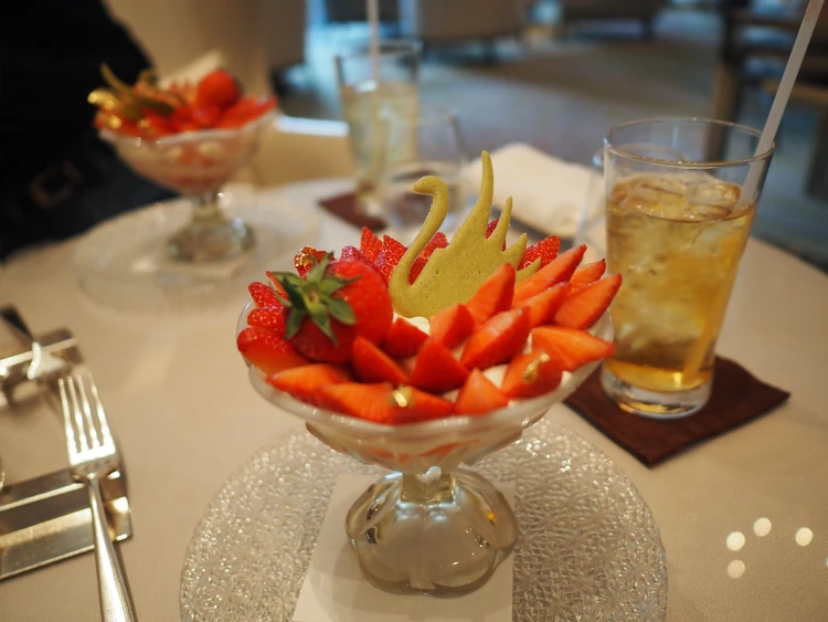 パレスホテル東京 季節のパフェ