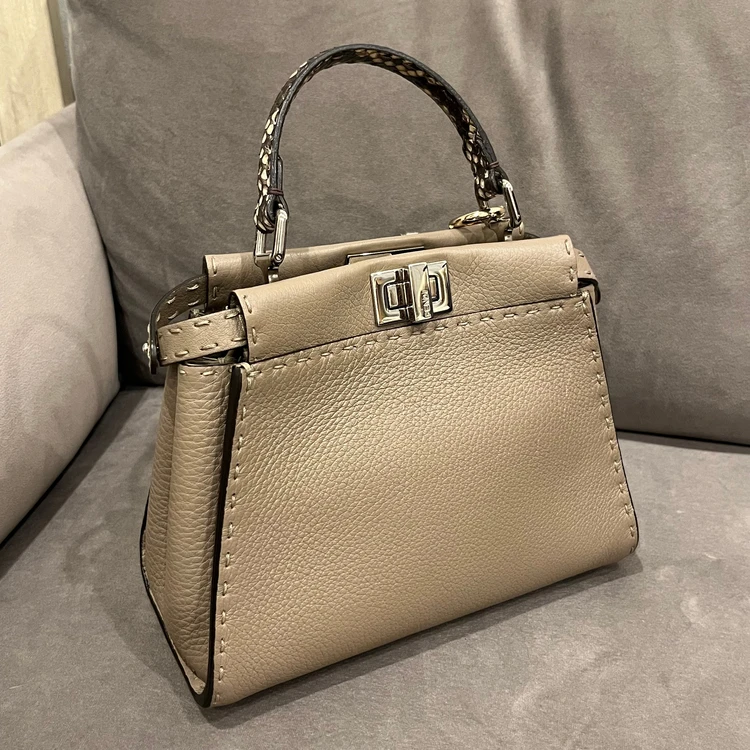 【お気に入りバッグ＆チャーム】上品さと可愛らしさをひとさじ。FENDI×Floats!の相愛コンビ♡#ファッション部_2