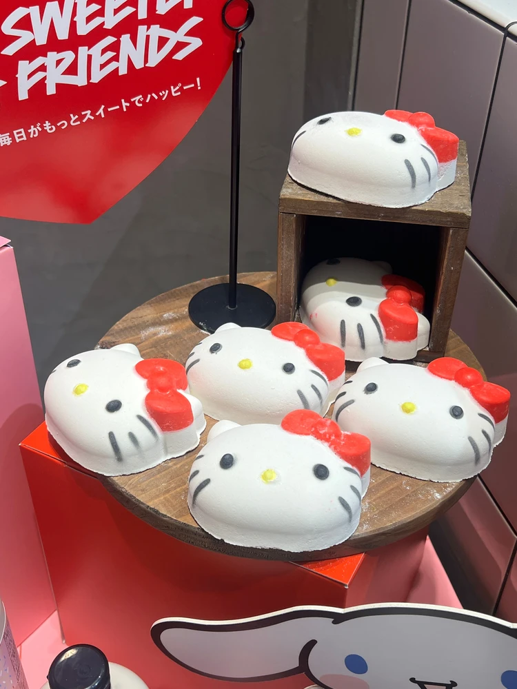 ラッシュ ハローキティ コラボ