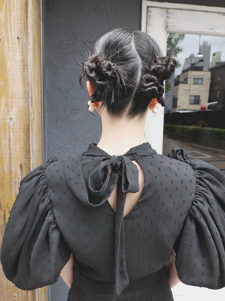 ドレスはレンタル ! 同期バイラーズの結婚式へ_7