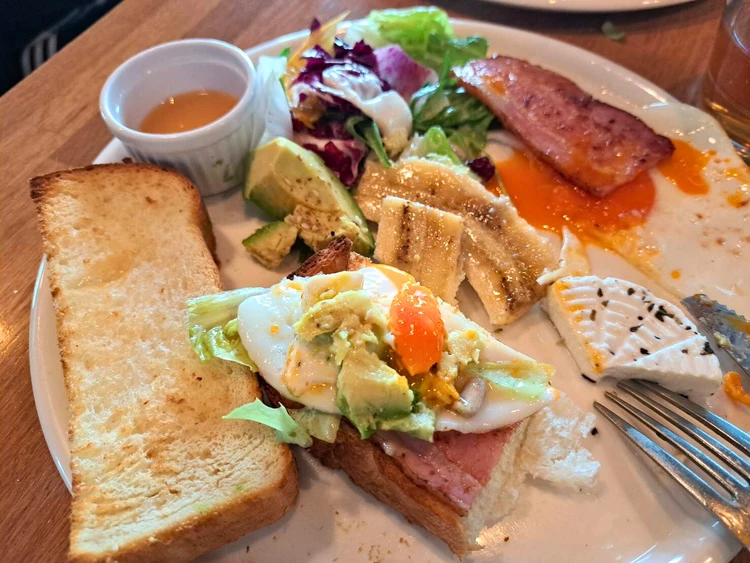 渋谷でモーニング♪生乳→純白フレッシュチーズで始める、ご機嫌の一日_2_1