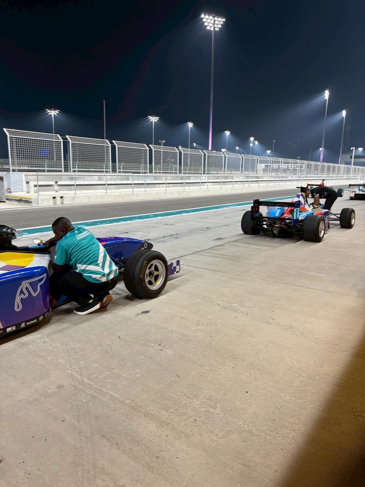 アブダビで夢のレーシング体験!Formula Yas 3000レポート_2