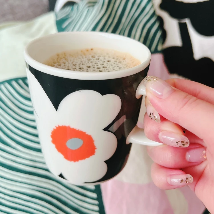 マリメッコのウニッコ柄マグ