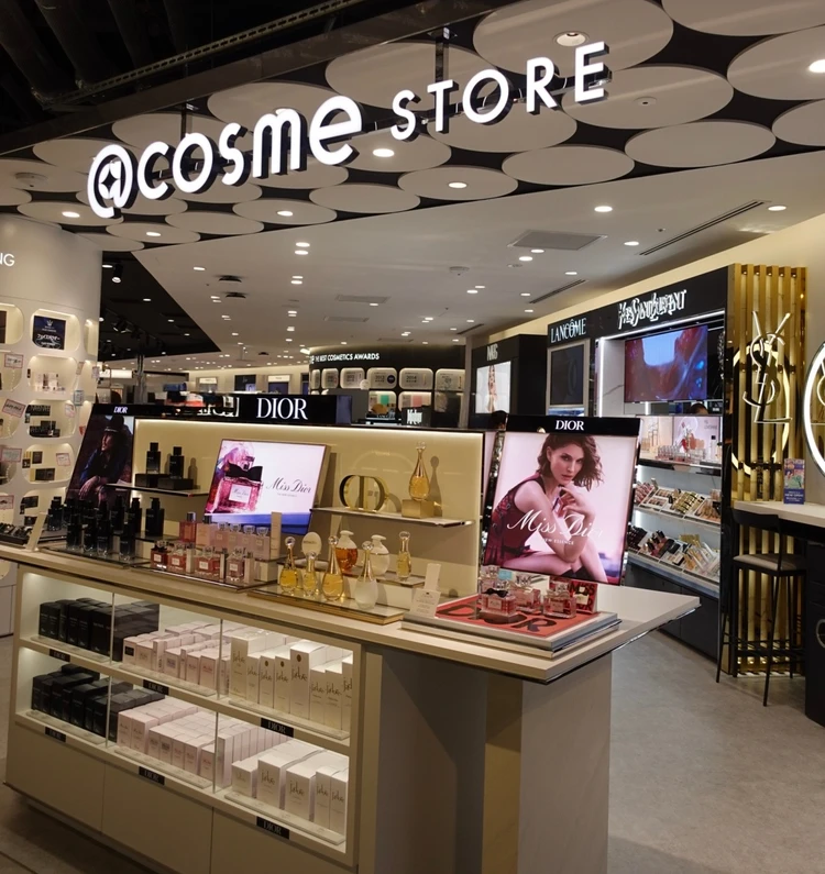 アットコスメ　高輪