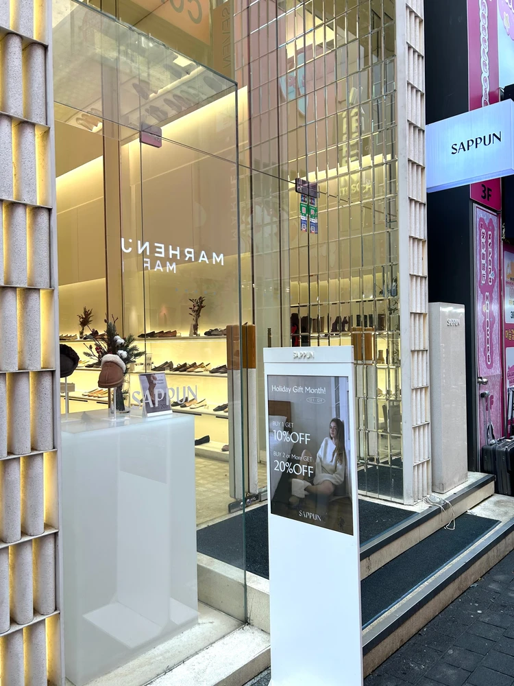 【韓国・明洞】U1万円で買える！シューズブランド👠_1